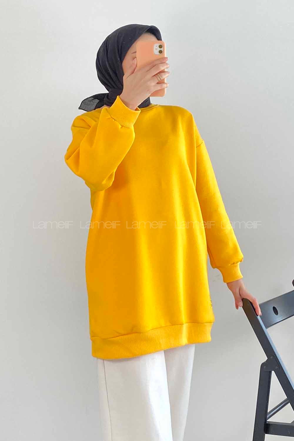 Modalamelif Bisiklet Yaka Salaş Arma Nakışlı Sweatshirt Sarı