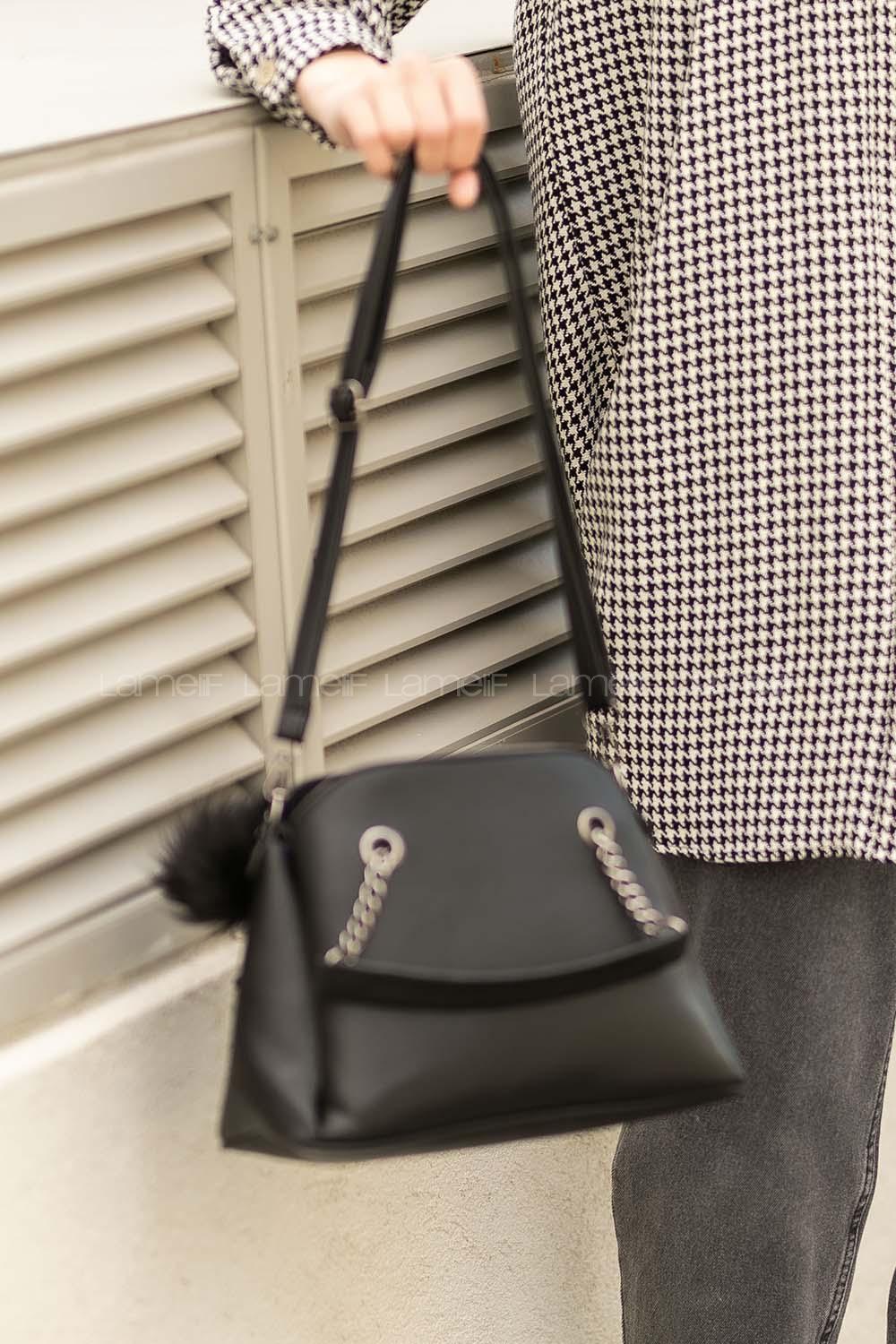 Modalamelif Ponpon Anahtarlıklı Çapraz Çanta Siyah