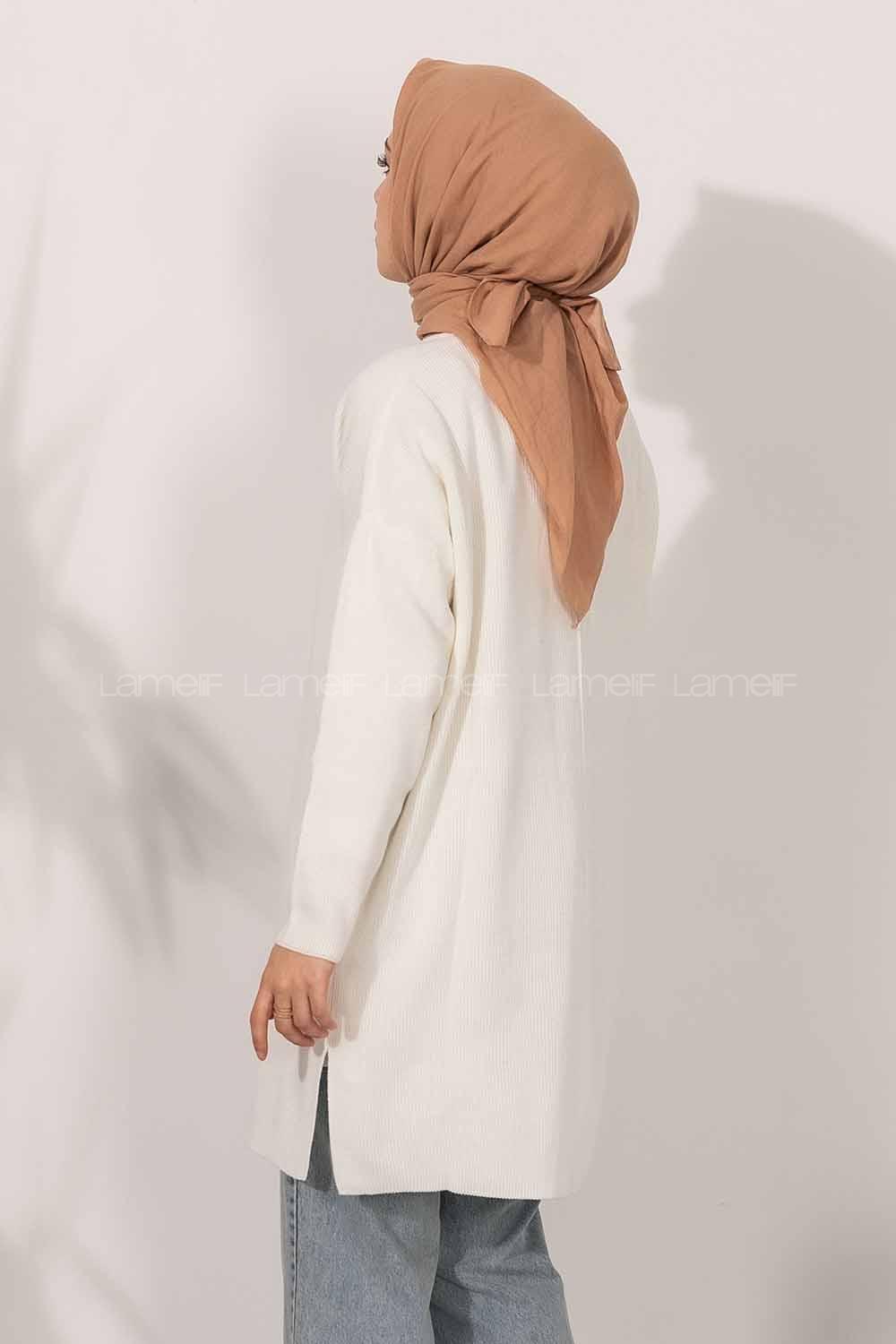 Modalamelif  Yarım Boğazlı Yırtmaç Detaylı Salaş Tunik Beyaz