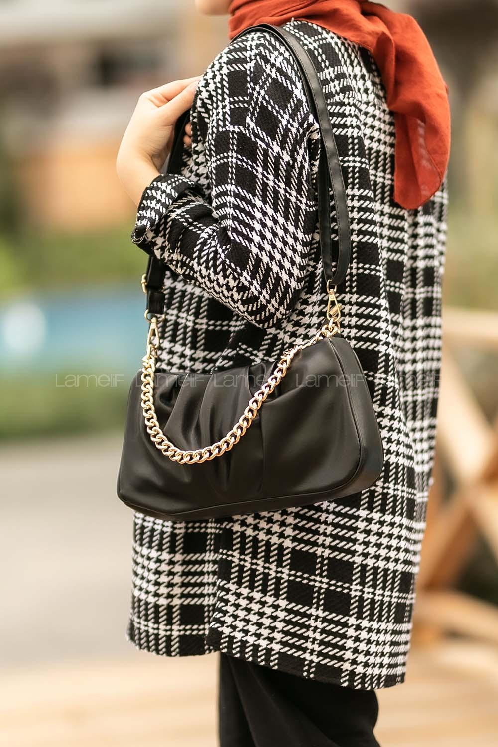 Lamelif Zincir Aksesuarlı Büzgülü Kadın Çanta Siyah