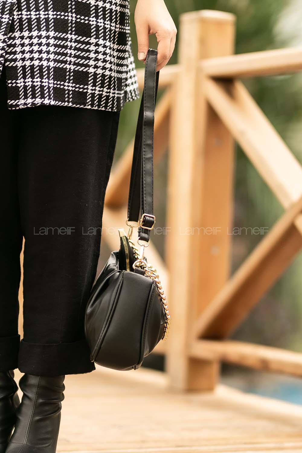 Lamelif Zincir Aksesuarlı Büzgülü Kadın Çanta Siyah