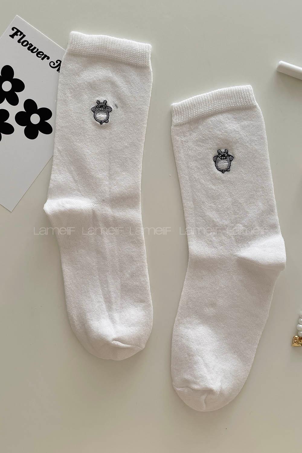 Modalamelif Figürlü Nakış İşlemeli Soket Çorap Beyaz