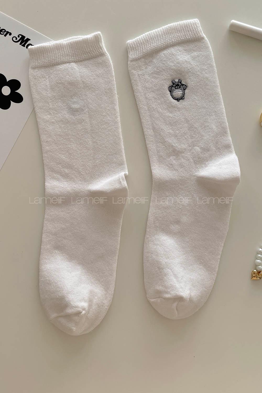 Modalamelif Figürlü Nakış İşlemeli Soket Çorap Beyaz