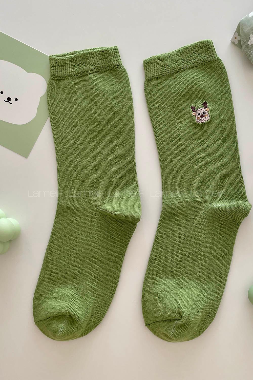 Modalamelif Figürlü Nakış İşlemeli Soket Çorap Yeşil