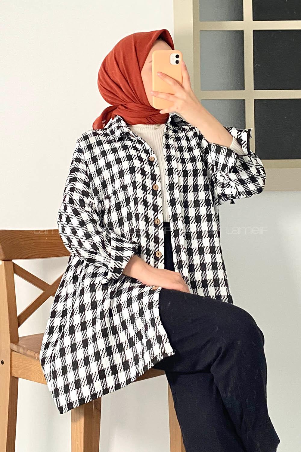 Modalamelif Önü Boydan Düğmeli Tek Cepli Ekose Desenli Tunik Beyaz-Siyah