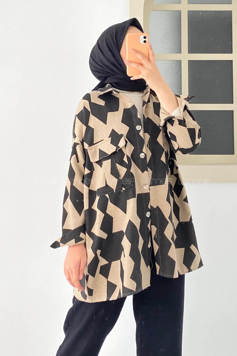 Düğmeli Çift Kapak Cepli Geometrik Desen Gömlek Bej-Siyah
