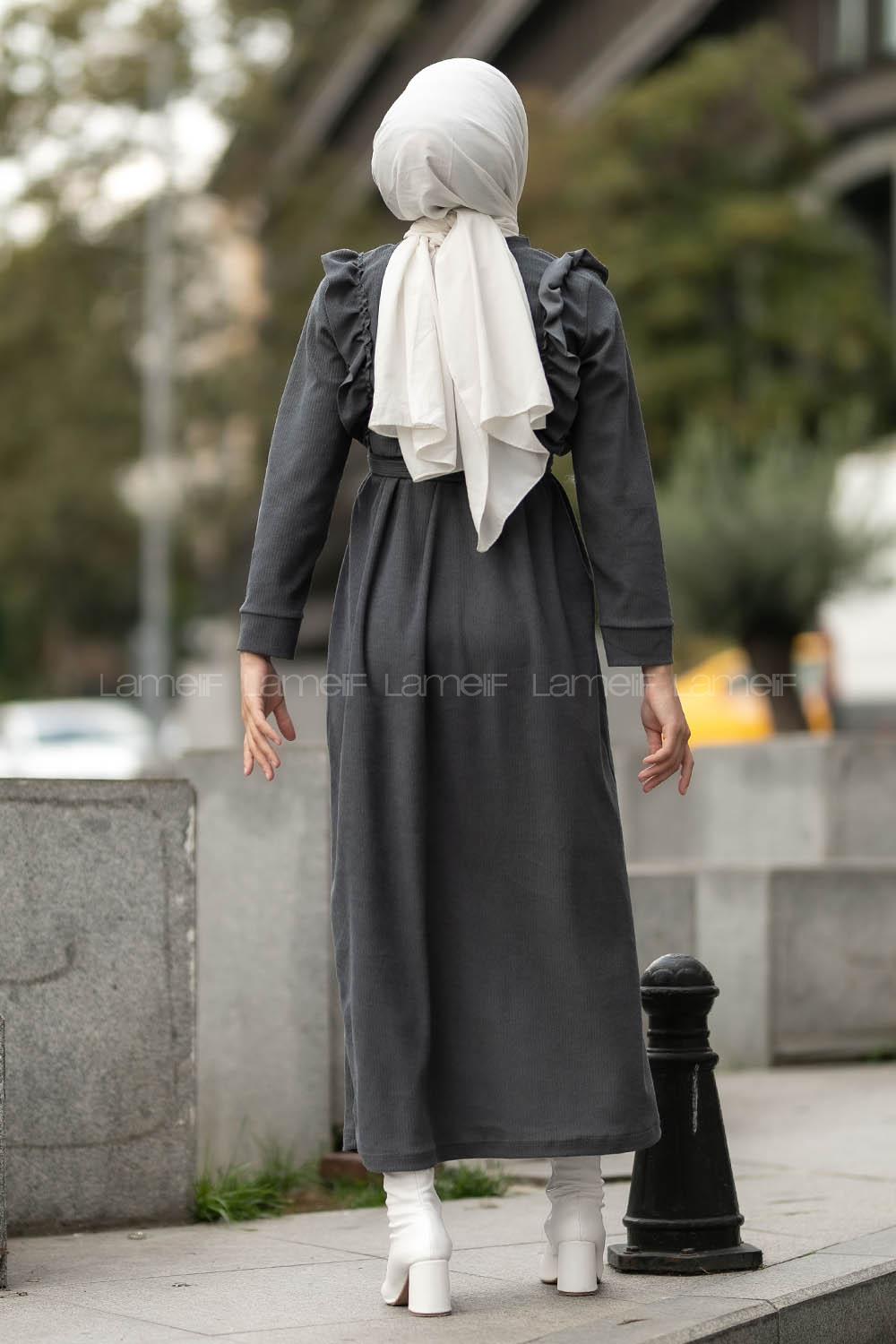 Modalamelif Fitilli Omuz Fırfır Detaylı Büzgü Detaylı Kuşaklı Elbise Füme