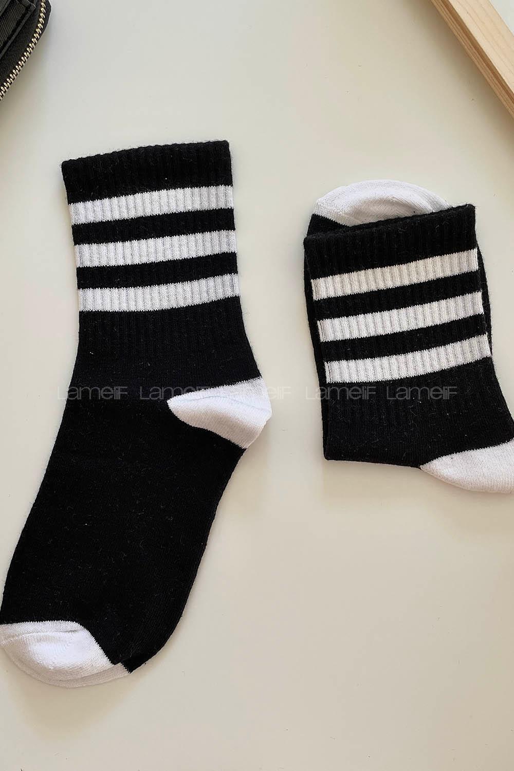 Modalamelif Siyah Üç Şeritli Çizgili Soket Çorap