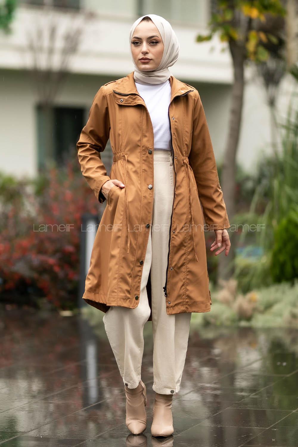 Modalamelif Önü Çıtçıt Düğmeli Beli Lastili Detaylı Çift Cepli Mont Camel