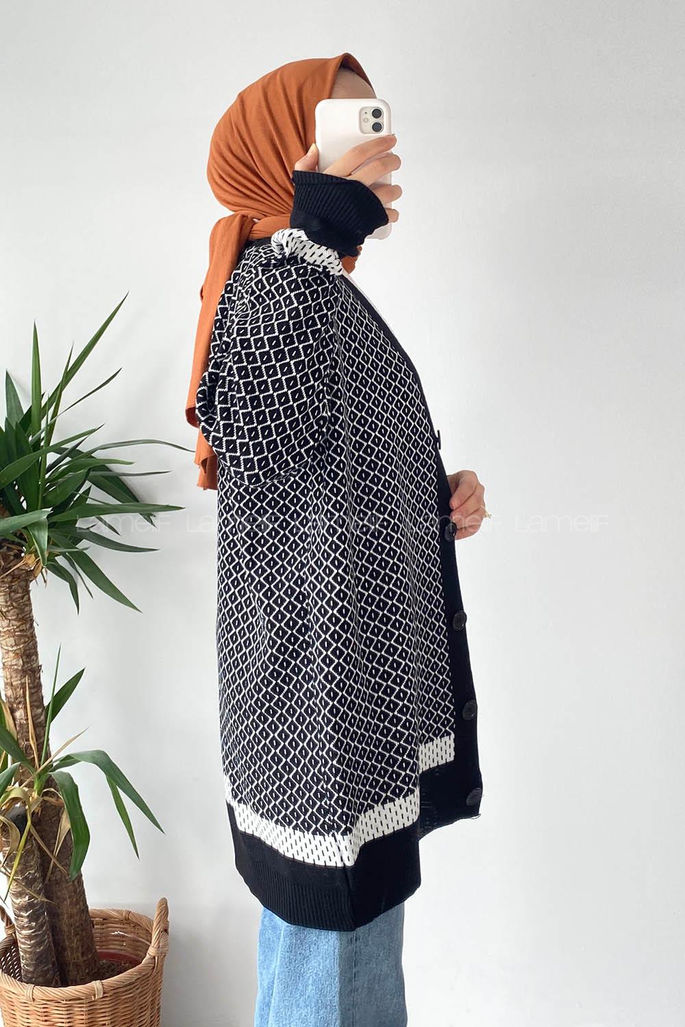 Modalamelif V Yaka Önü Düğmeli Mini Kare Desenli Hırka Siyah