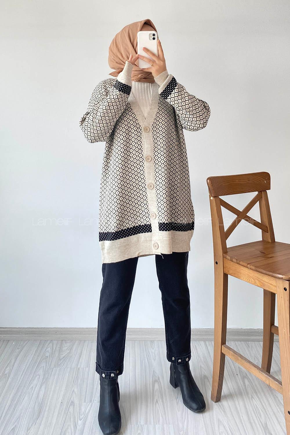 Modalamelif V Yaka Önü Düğmeli Mini Kare Desenli Hırka Taşrengi