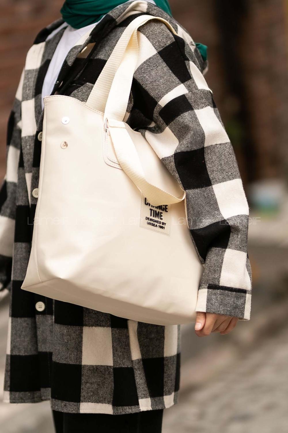 Cream Buckle Skin Hand Bag Bag