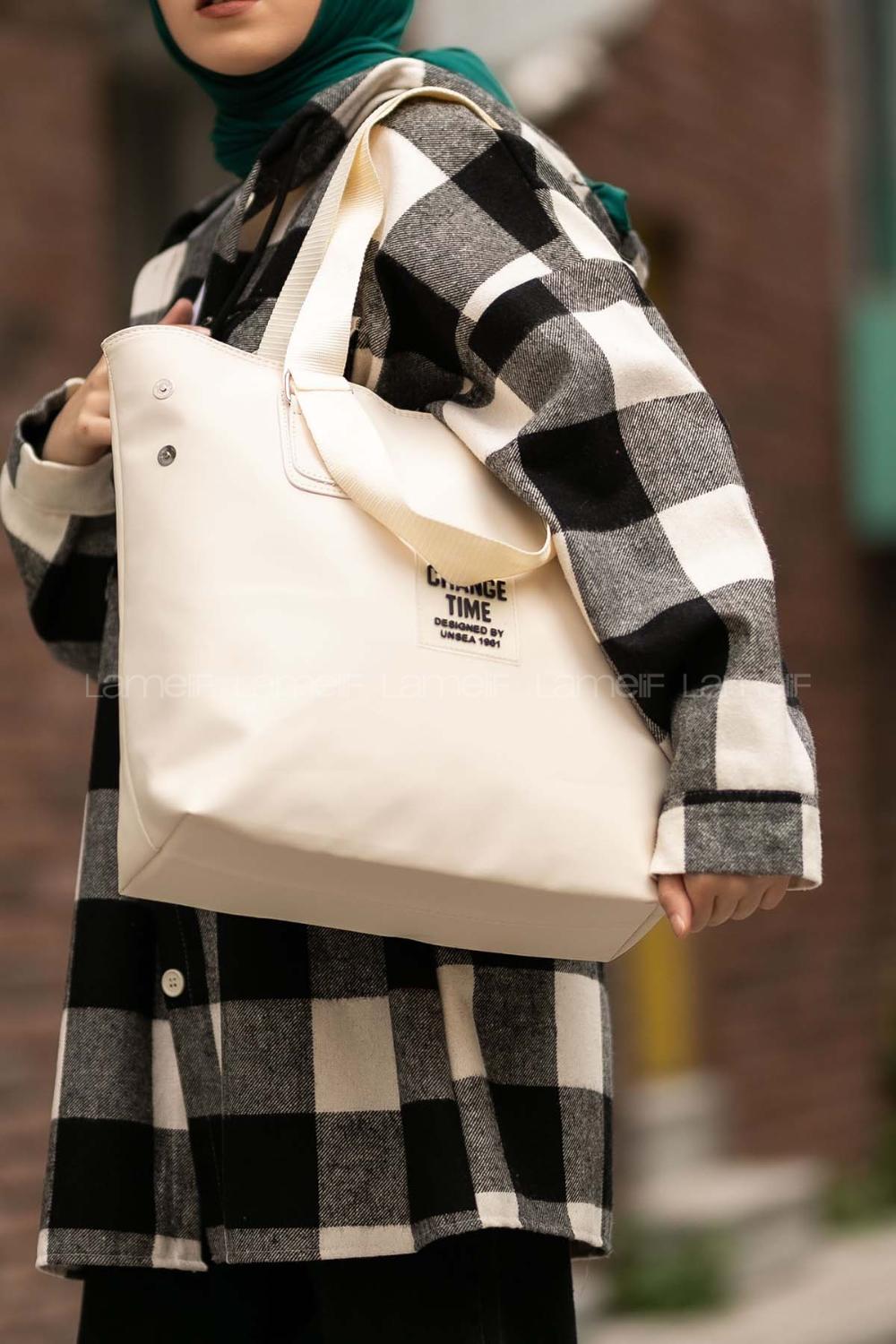 Cream Buckle Skin Hand Bag Bag