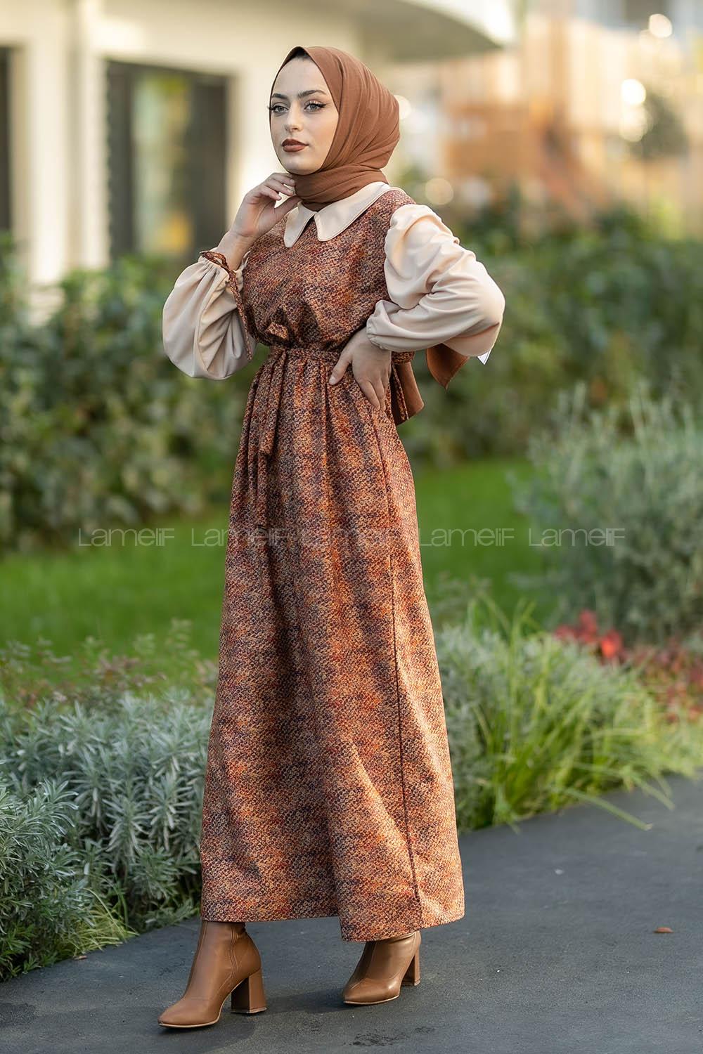 Modalamelif Beli Kuşak Bağlama Detaylı Kol ve Yaka Garnili Elbise Sütlükahve