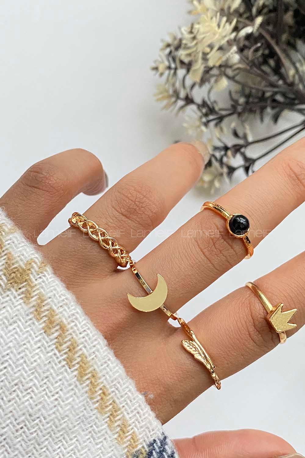 Modalamelif Gold 5li Siyah Taş Ay Figür Detaylı Yüzük