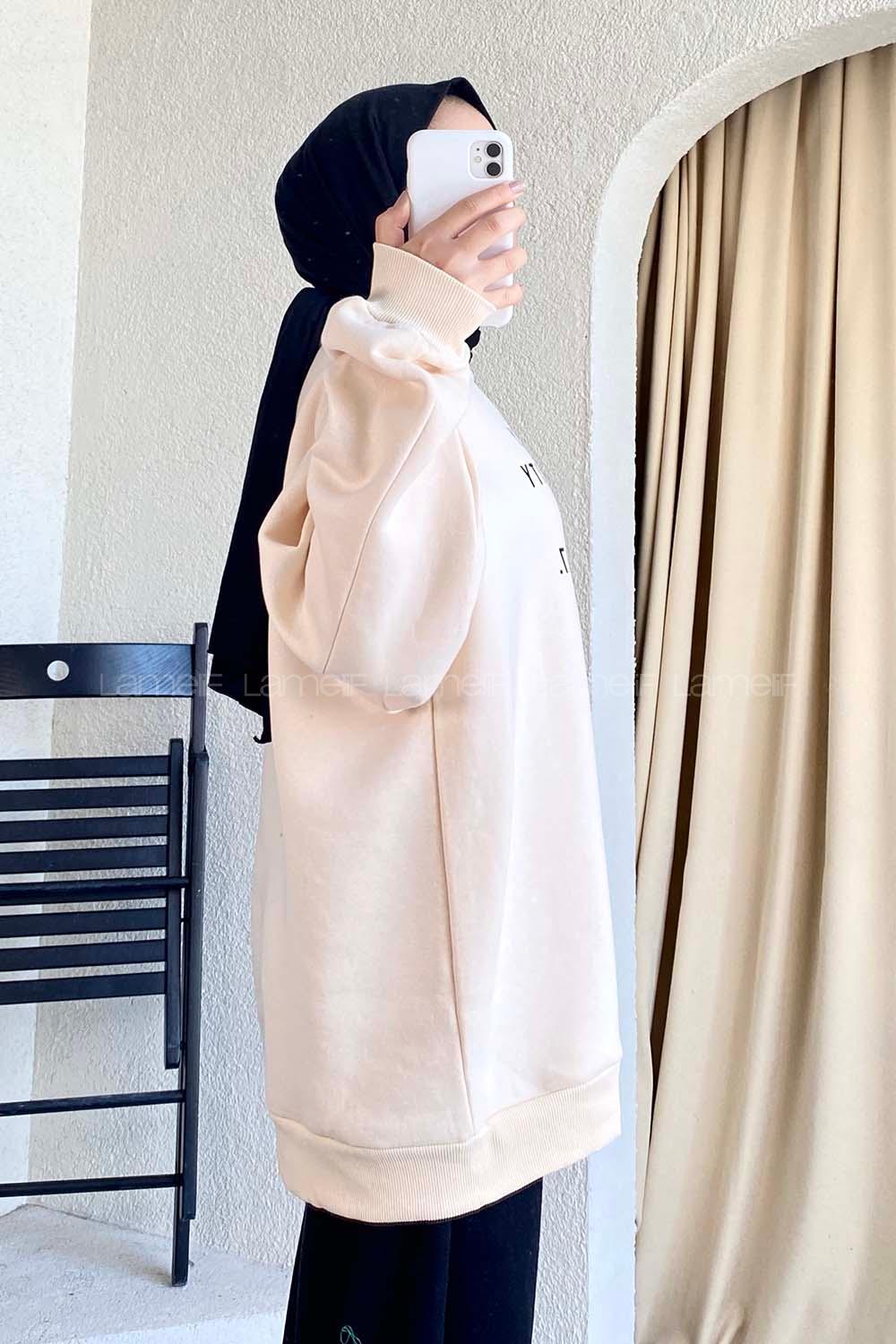 Modalamelif Yarım Balıkçı Yaka Yazı Baskılı Salaş Sweat Krem