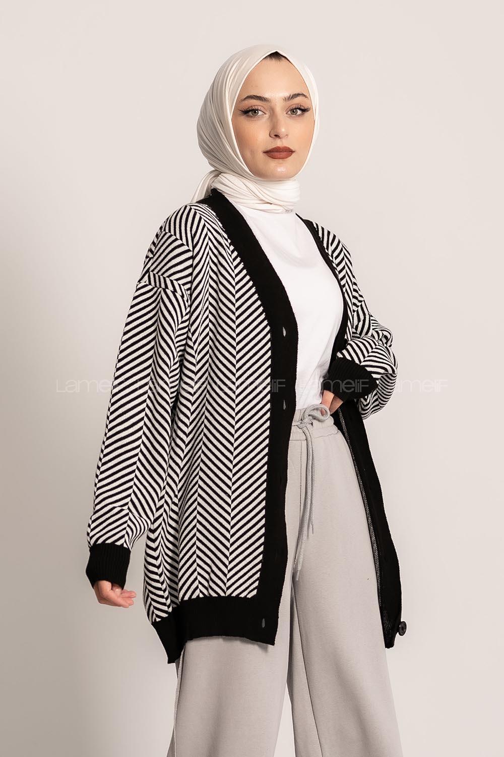 Modalamelif V Yaka Önü Düğmeli Şerit Desenli Hırka Siyah