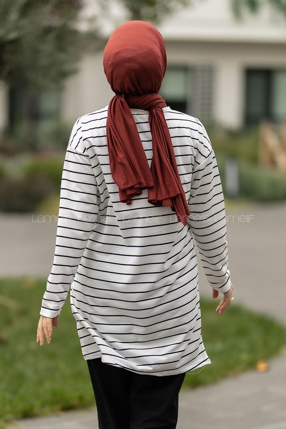 Modalamelif Renk Garnili Çizgi Desenli Kalp Nakışlı Sweat Beyaz-Siyah