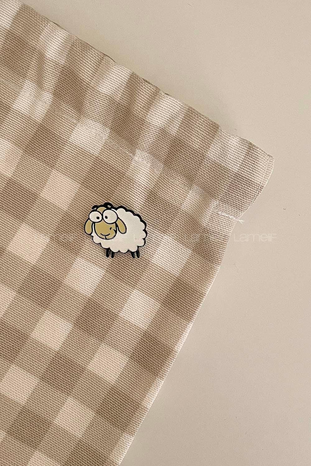 Lamelif Koyun Desen Demir Broş