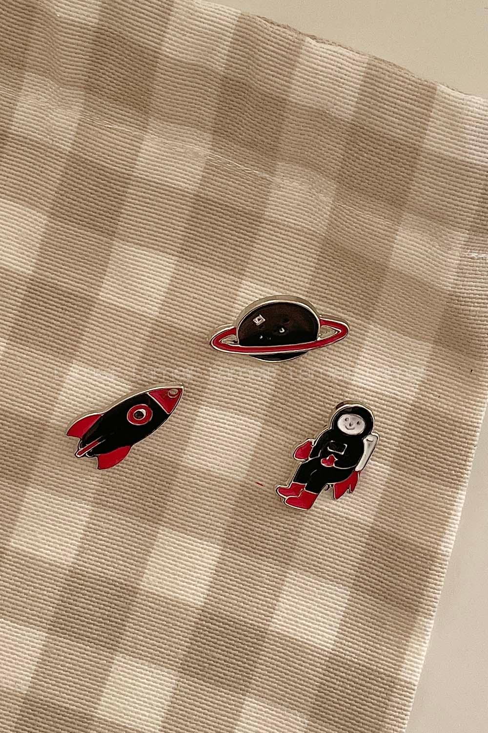 Modalamelif Uzay 3lü Demir Broş