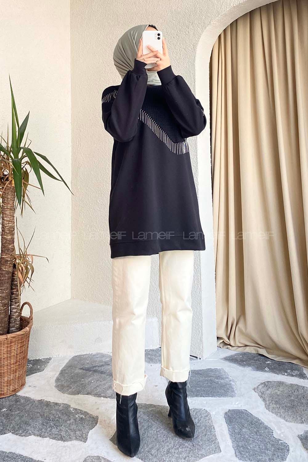 Black Hood Neck Long Arm Printed Sweatshirt