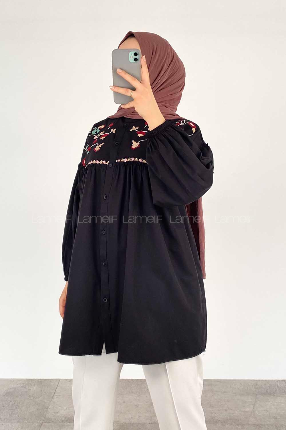Modalamelif Çiçek Nakışlı Pileli Tunik Siyah