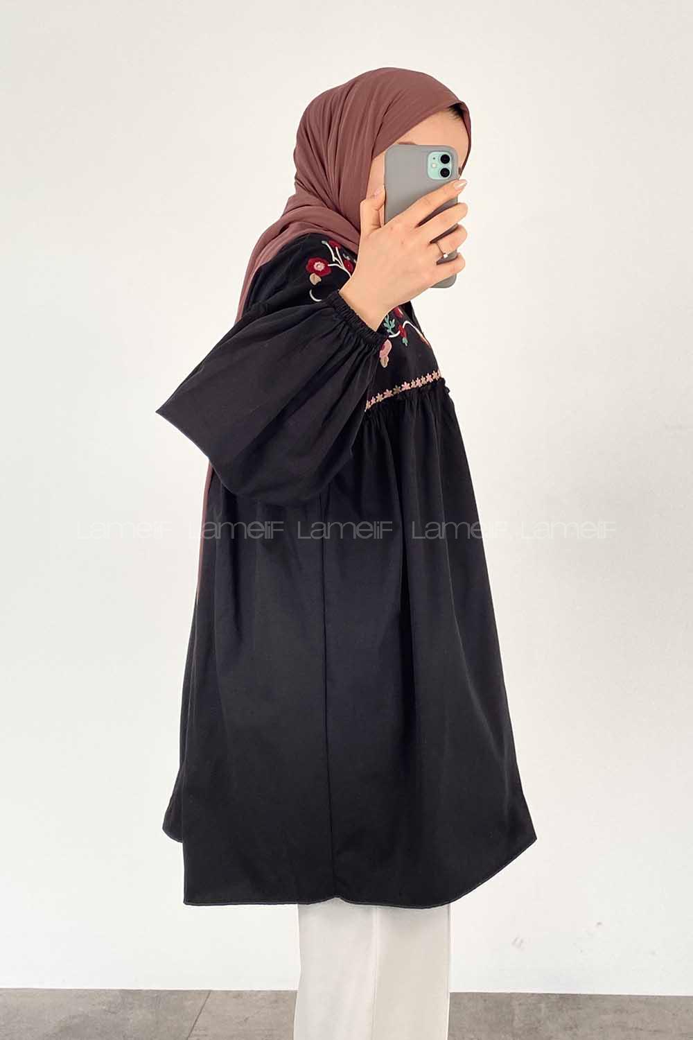 Modalamelif Çiçek Nakışlı Pileli Tunik Siyah