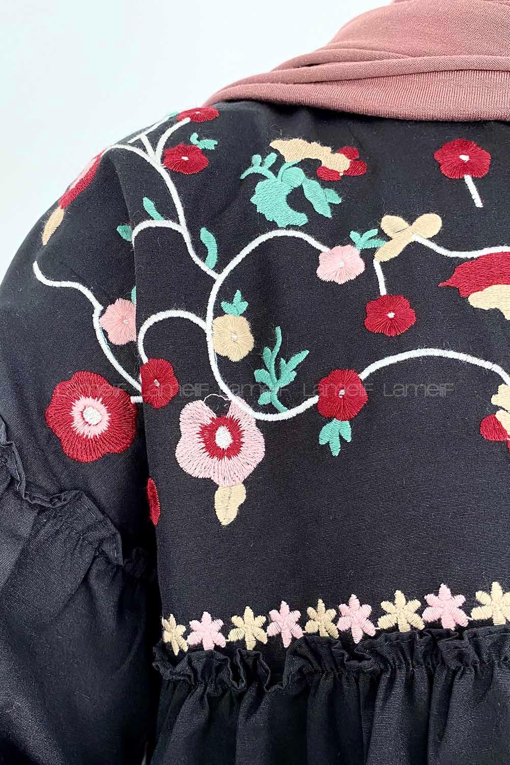 Modalamelif Çiçek Nakışlı Pileli Tunik Siyah