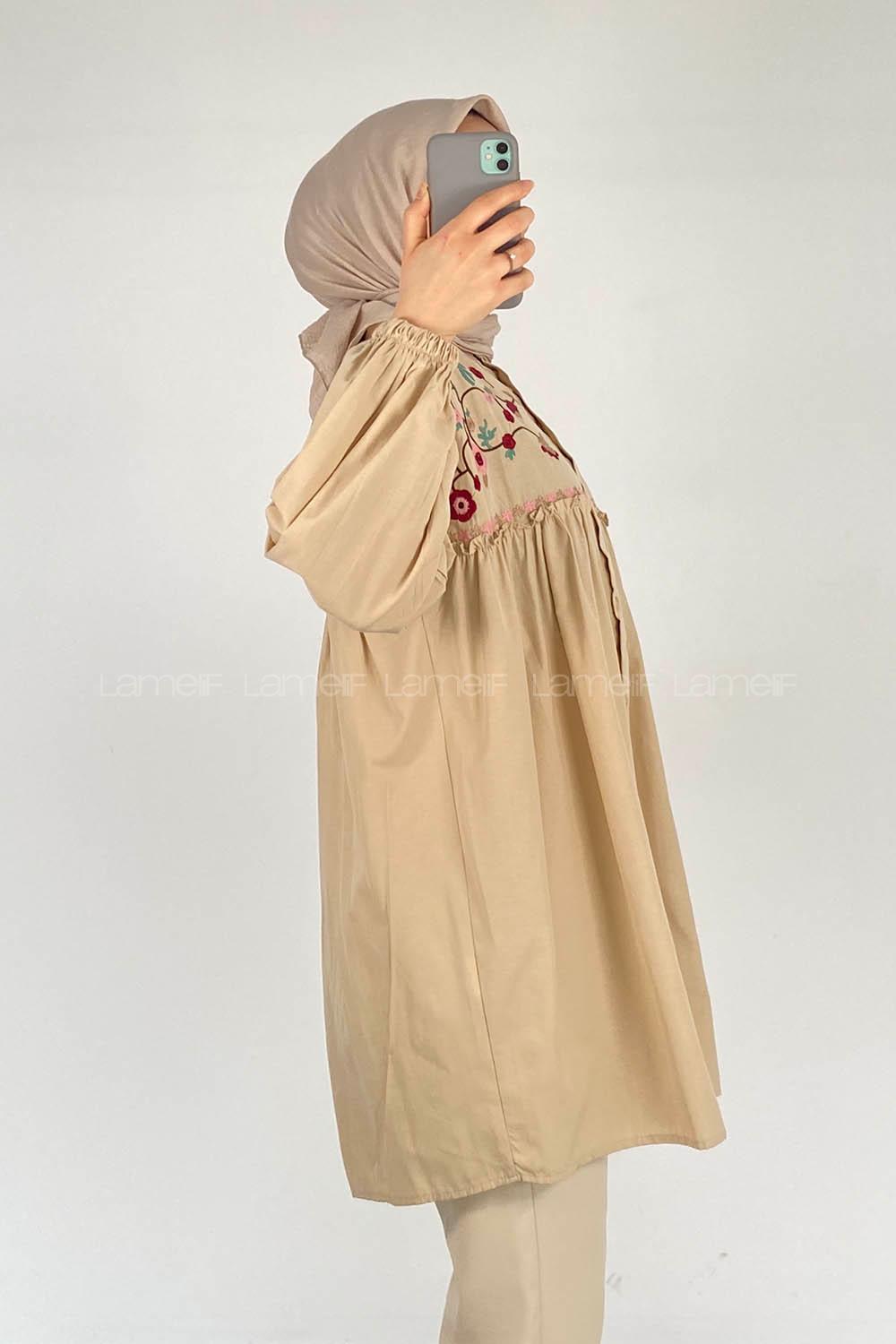 Modalamelif Çiçek Nakışlı Pileli Tunik Bej