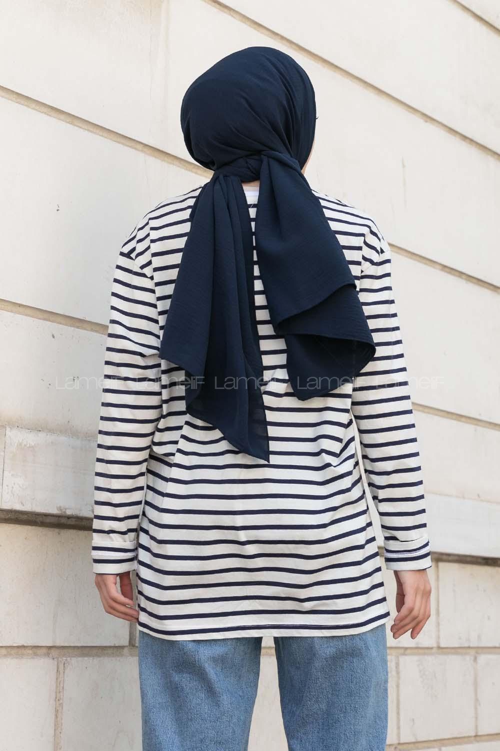 Navy Blue Crew Neck Long Arm Unprinted Sweatshirt