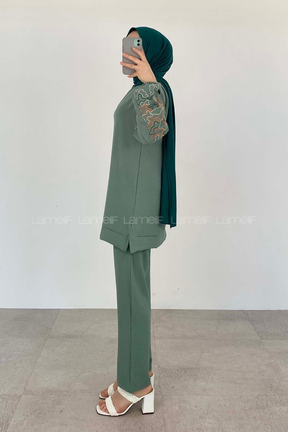 Mint Green Crew Neck Long Arm Without Accessories Ayrobin Trousers Comfortable Suit