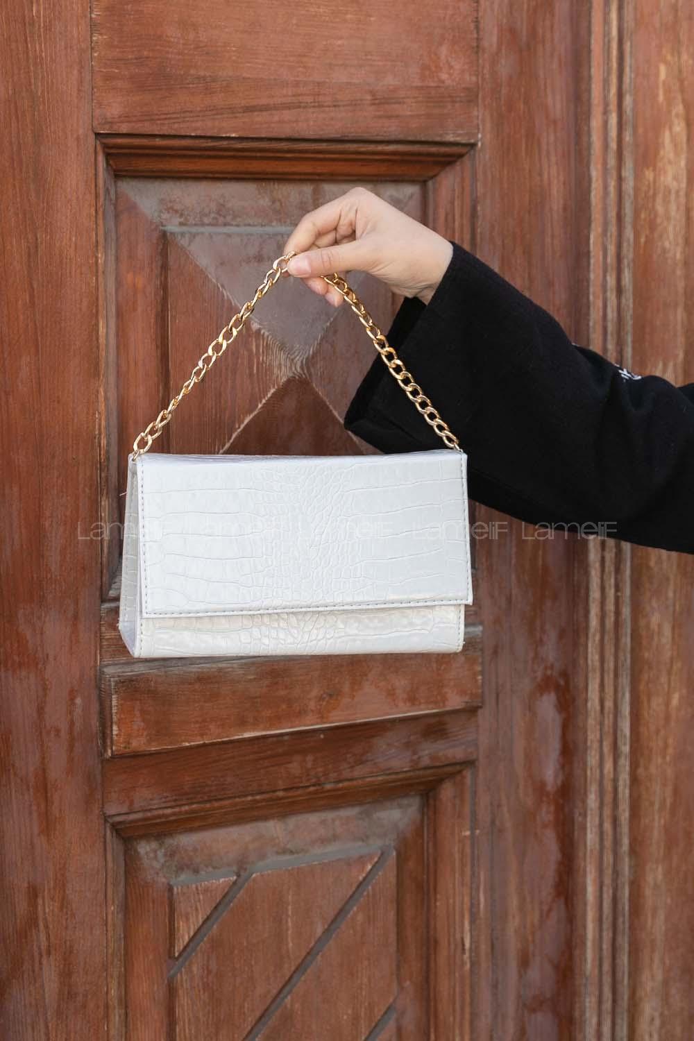 White Buckle Skin Hand Bag Bag