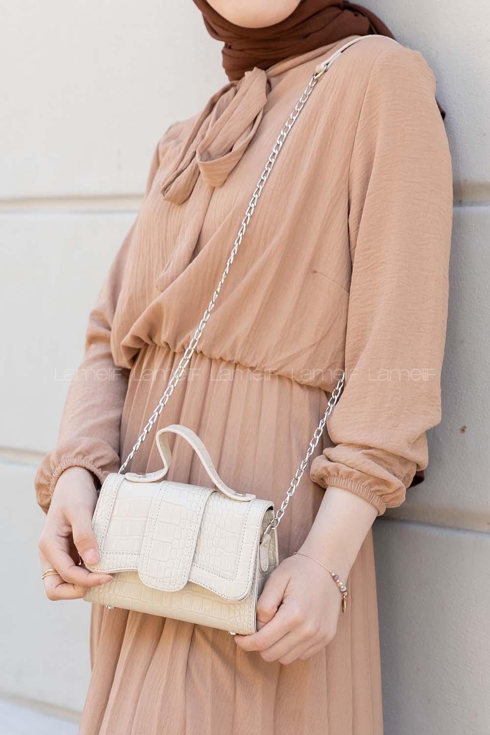 Cream Buckle Skin Hand Bag Bag