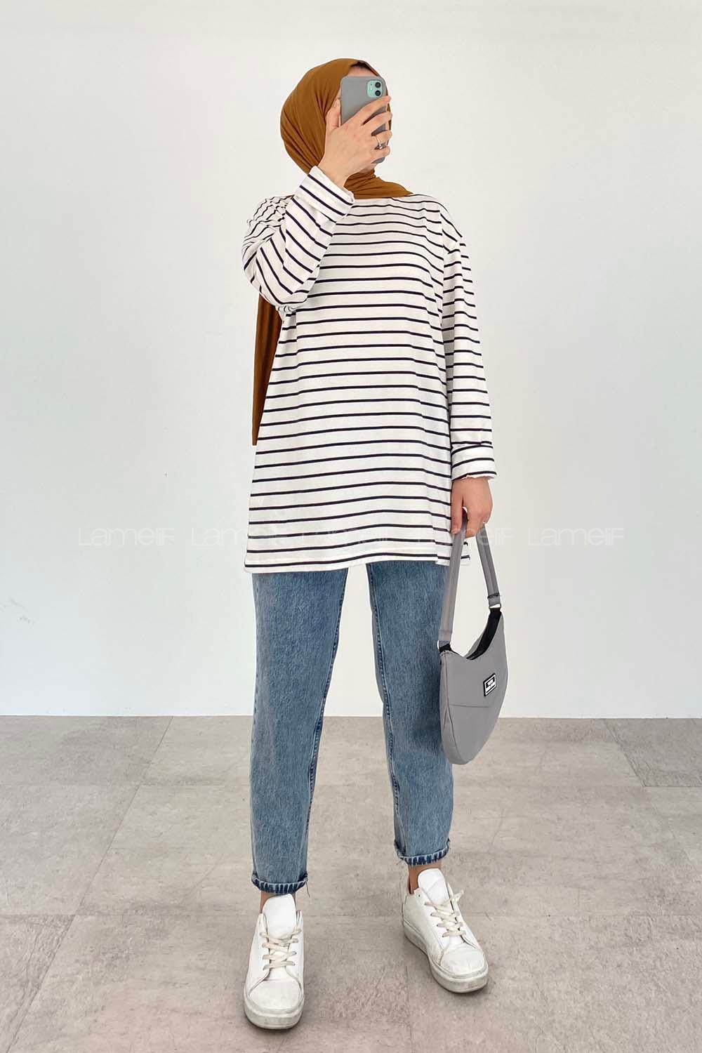 Ecru Navy Blue Crew Neck Long Arm Unprinted Sweatshirt