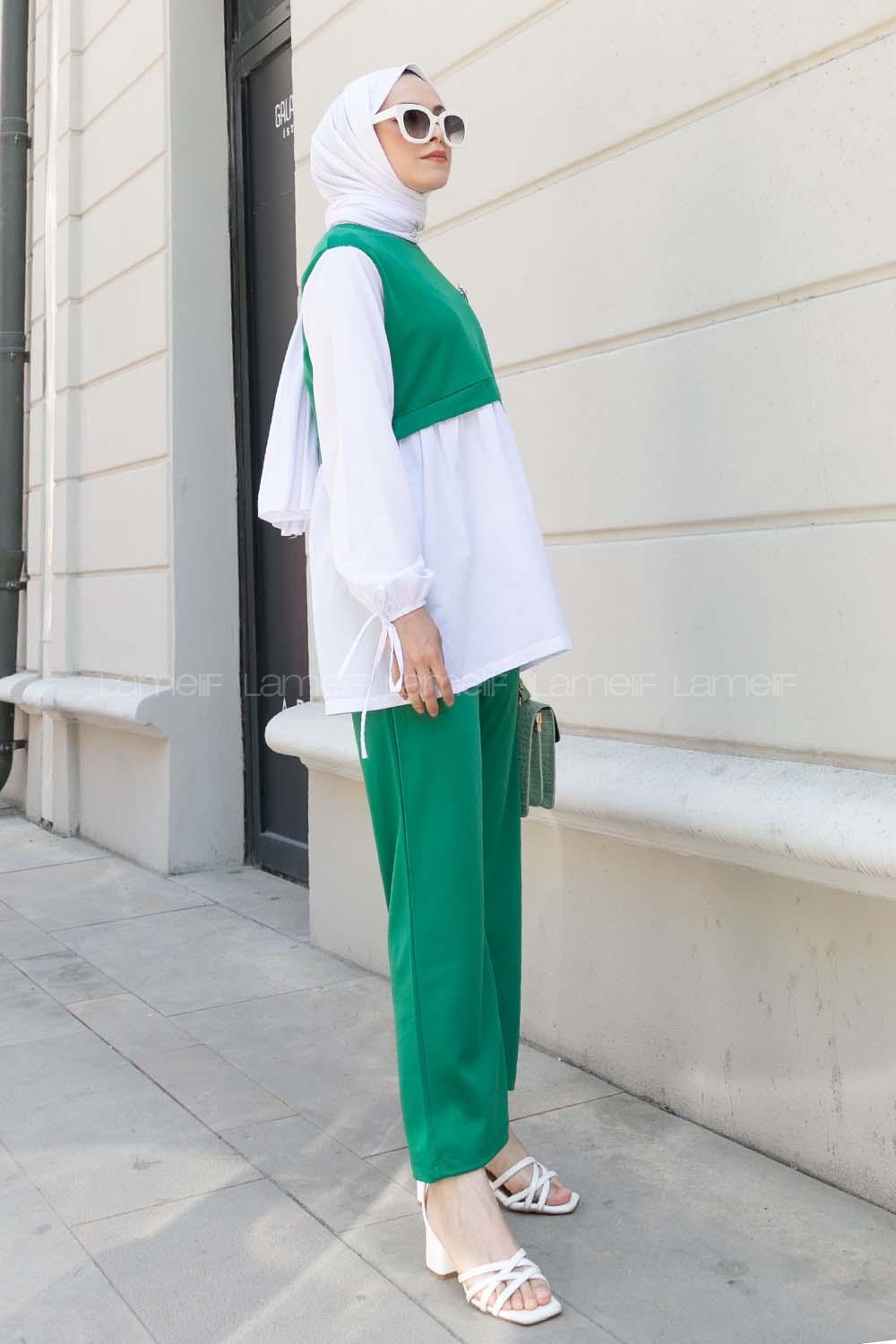 Emerald Green Crew Neck Long Arm With Brooch Crepe Fabric Regular Trousers Comfortable Suit