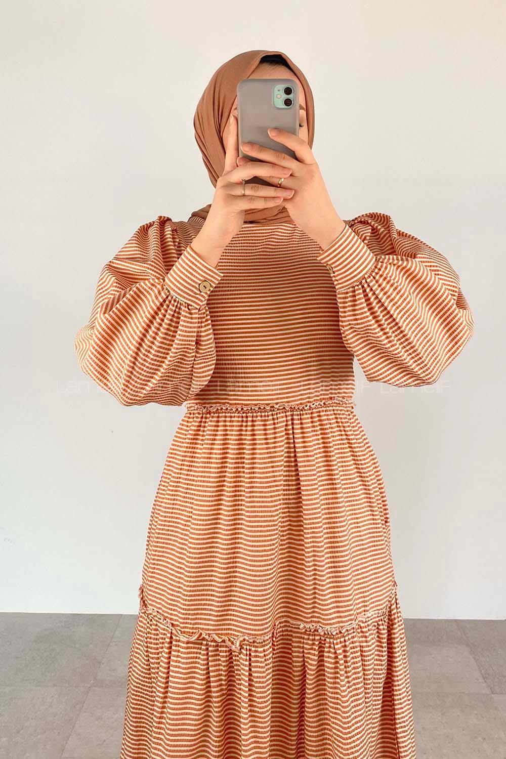 Tile Crew Neck Cotton Fabric Printed Dresess