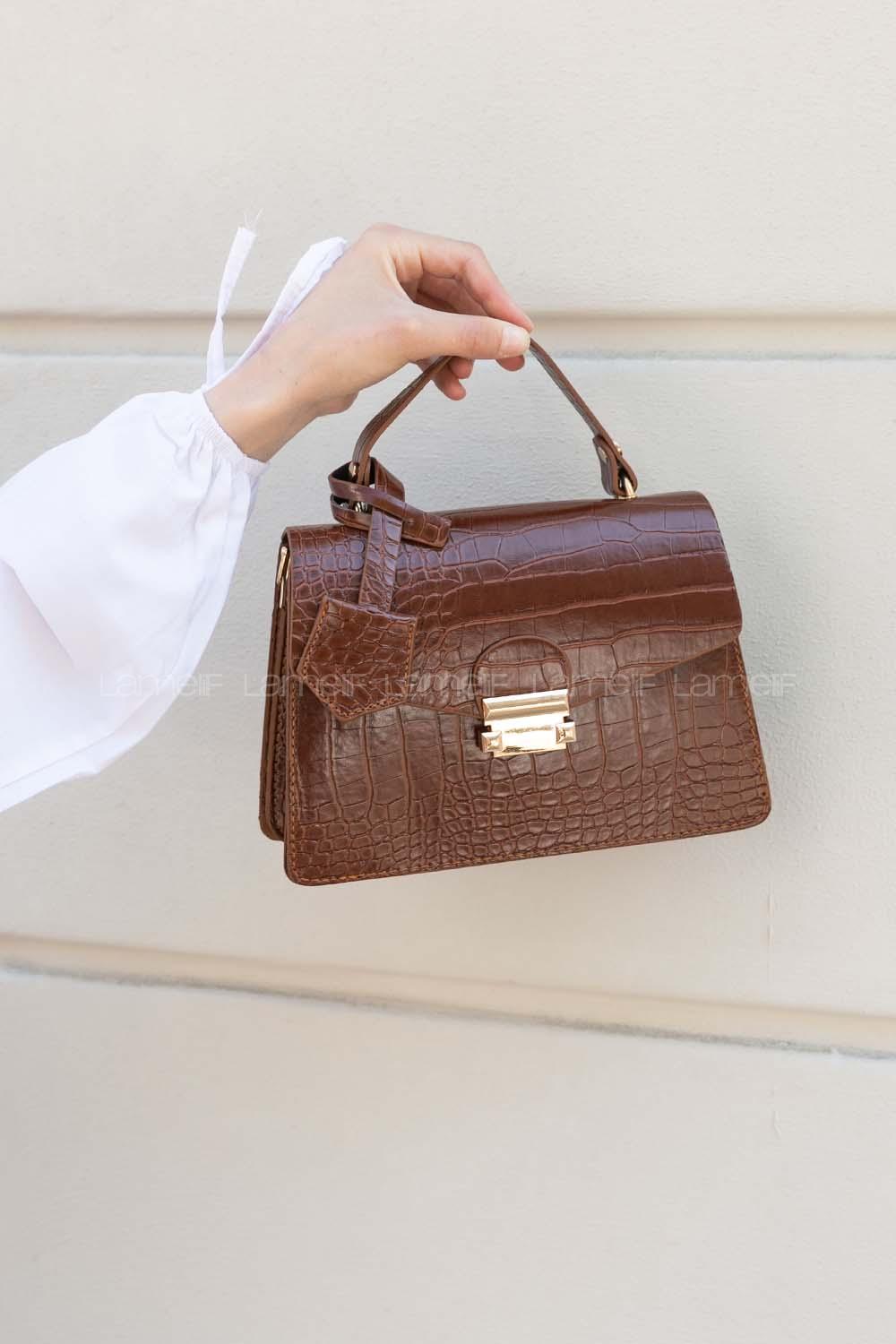 Tan Buckle Skin Hand Bag Bag