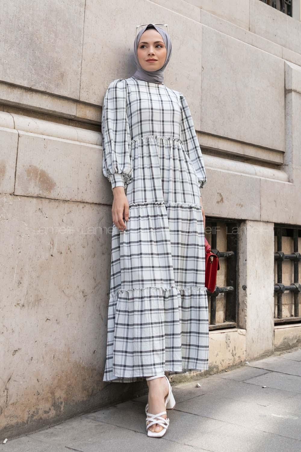 Black Crew Neck Ayrobin Printed Dresess