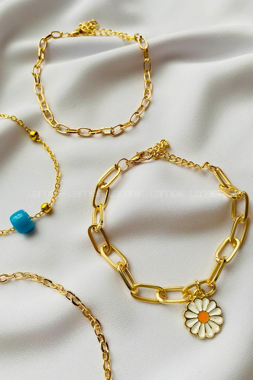 Gold-1 Belted Gold Straight Wristband