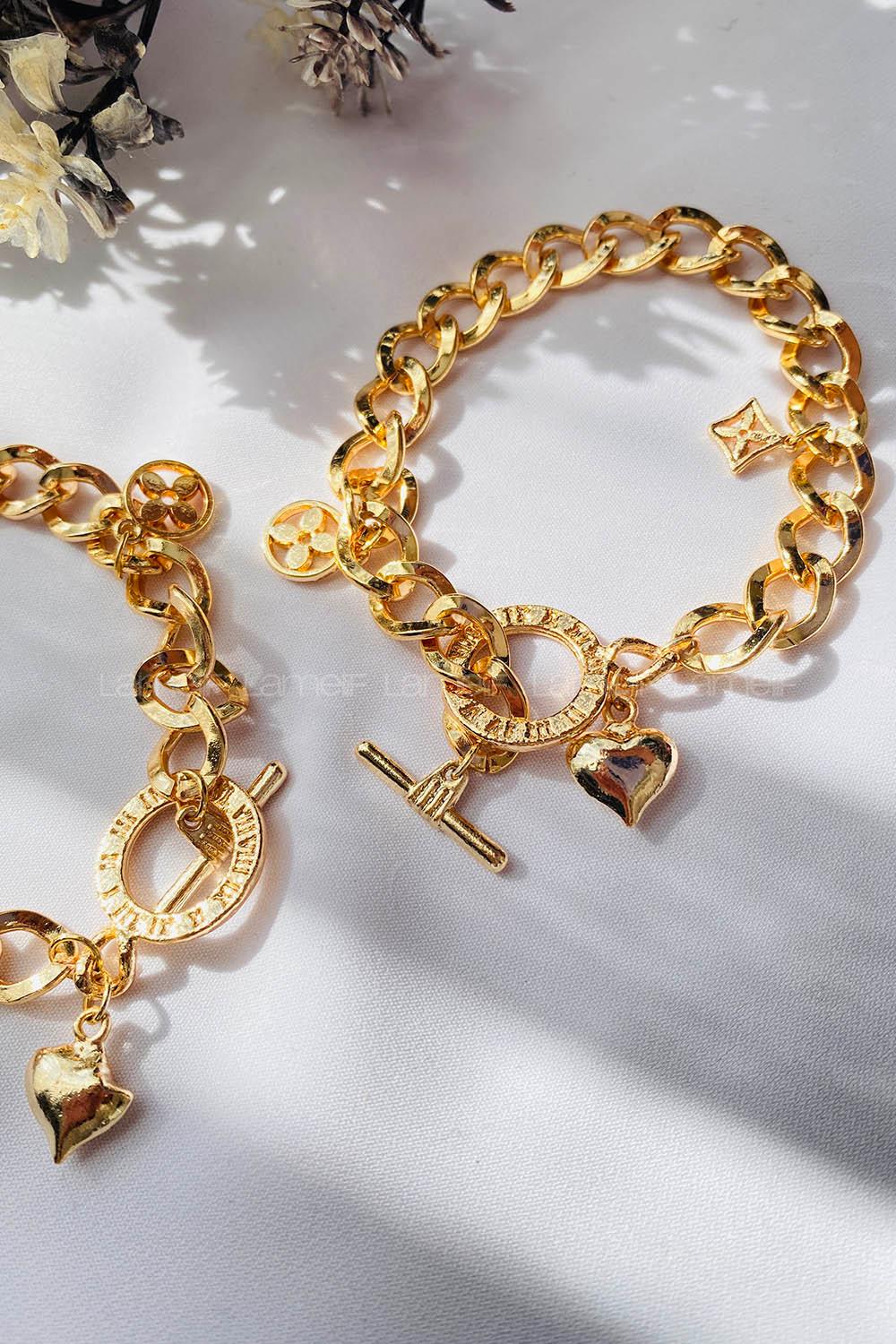 Gold Belted Gold Straight Wristband