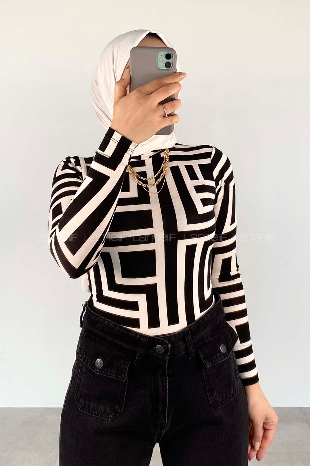 Black-3 Crew Neck Body