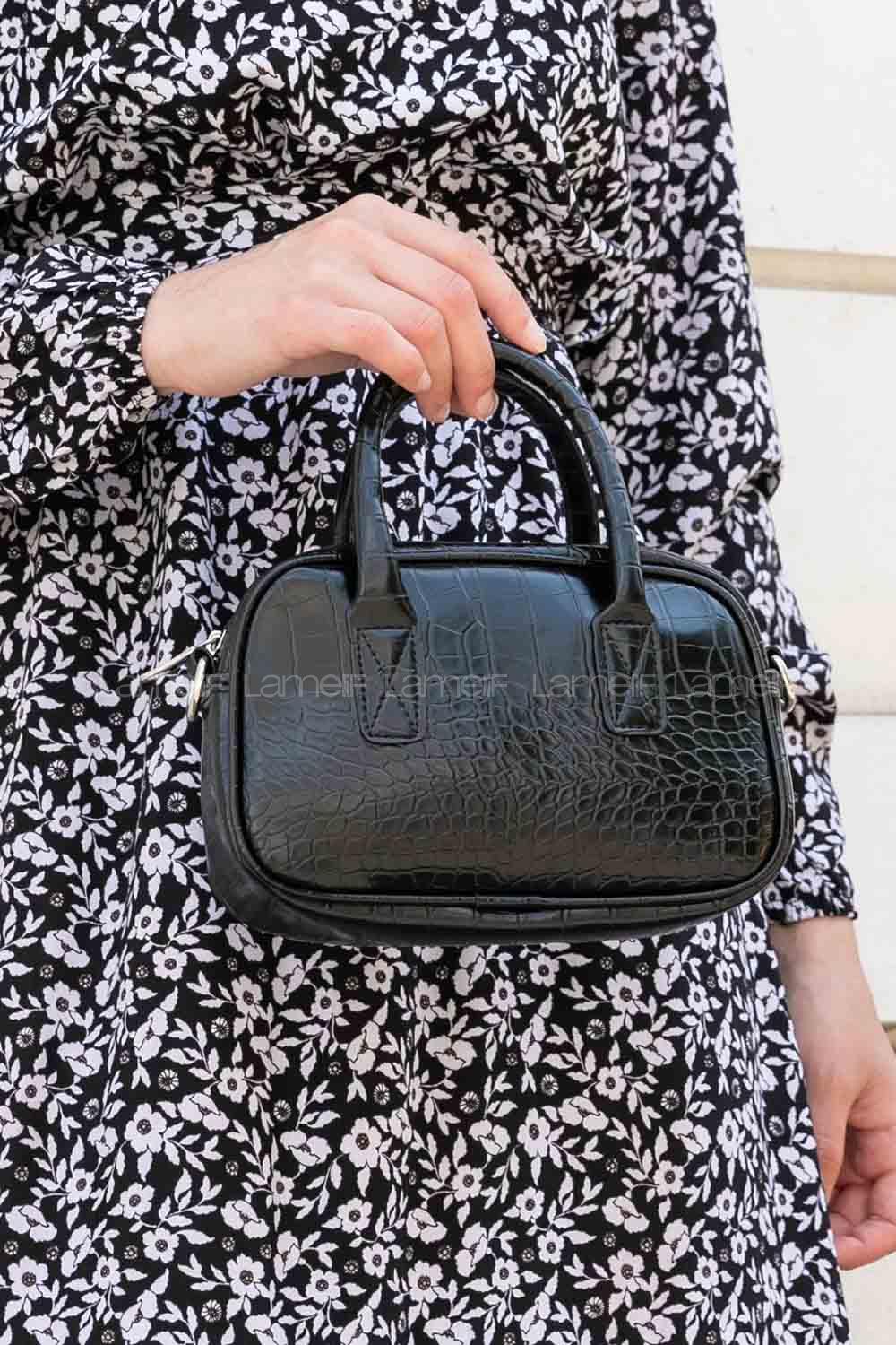 Black Buckle Skin Hand Bag Bag