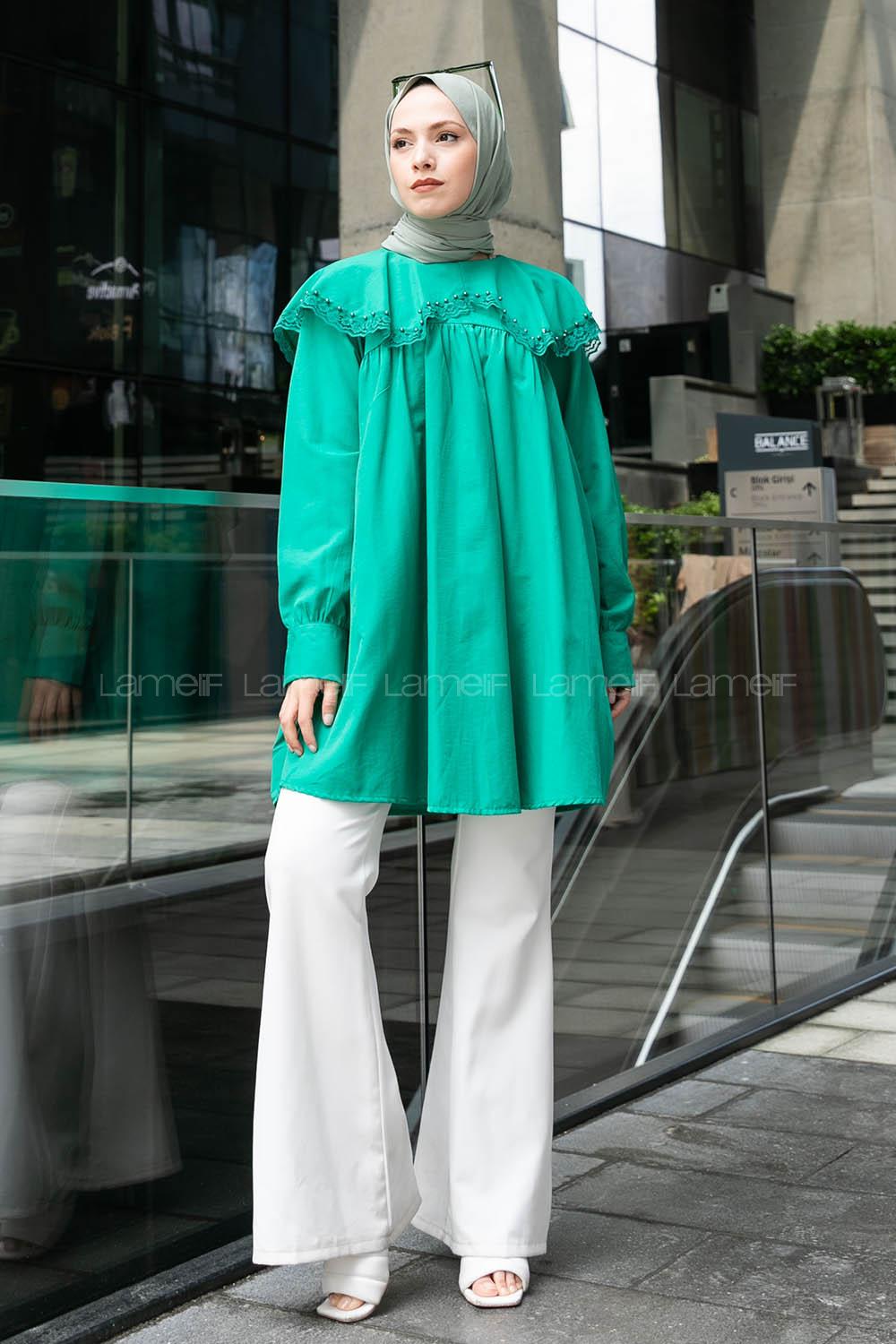 Green Hood Neck Acrylic Printed Tunic