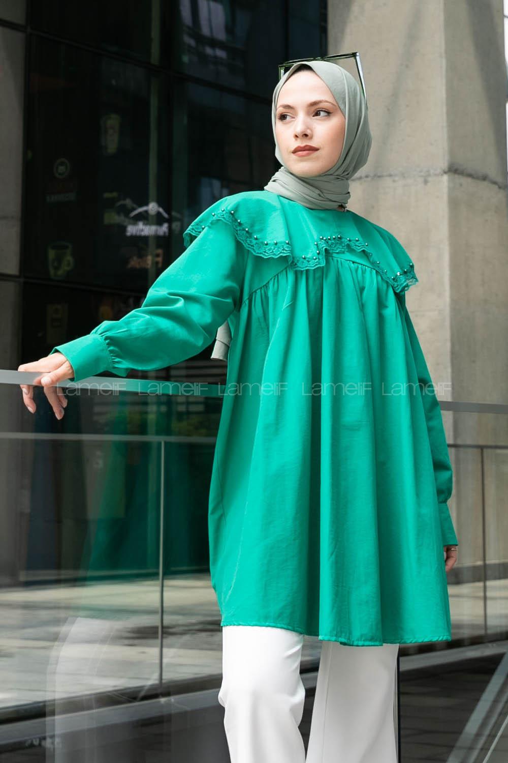 Green Hood Neck Acrylic Printed Tunic