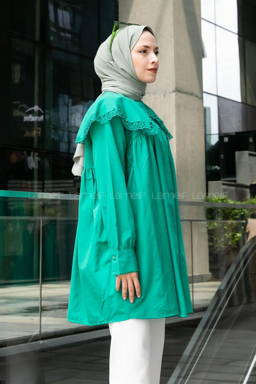 Green Hood Neck Acrylic Printed Tunic