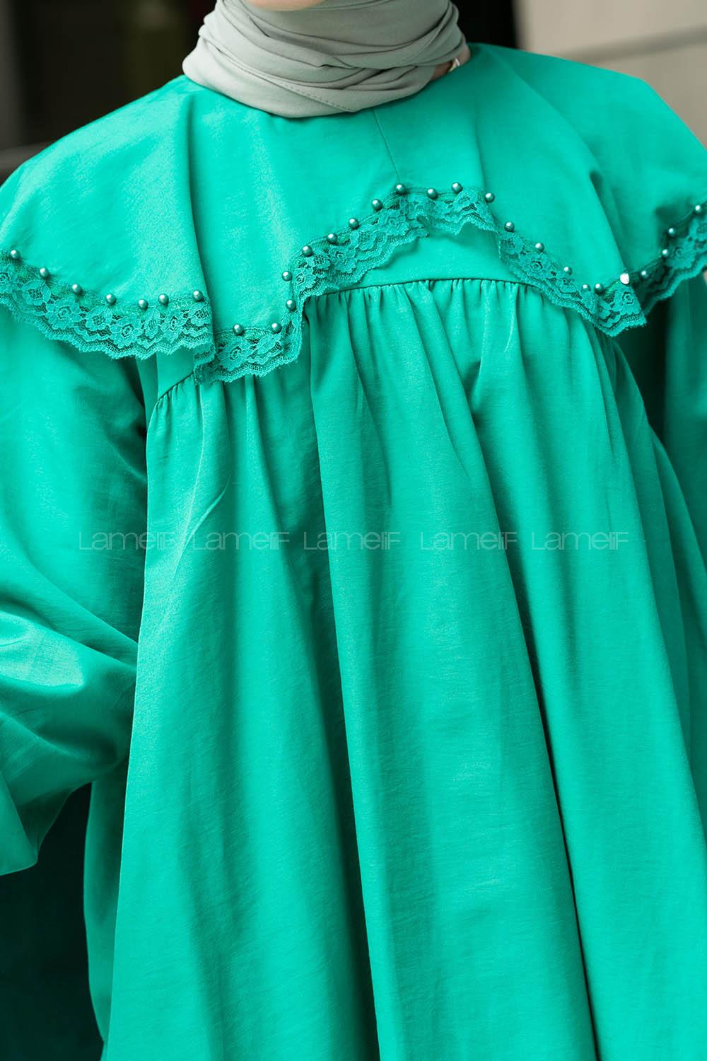 Green Hood Neck Acrylic Printed Tunic