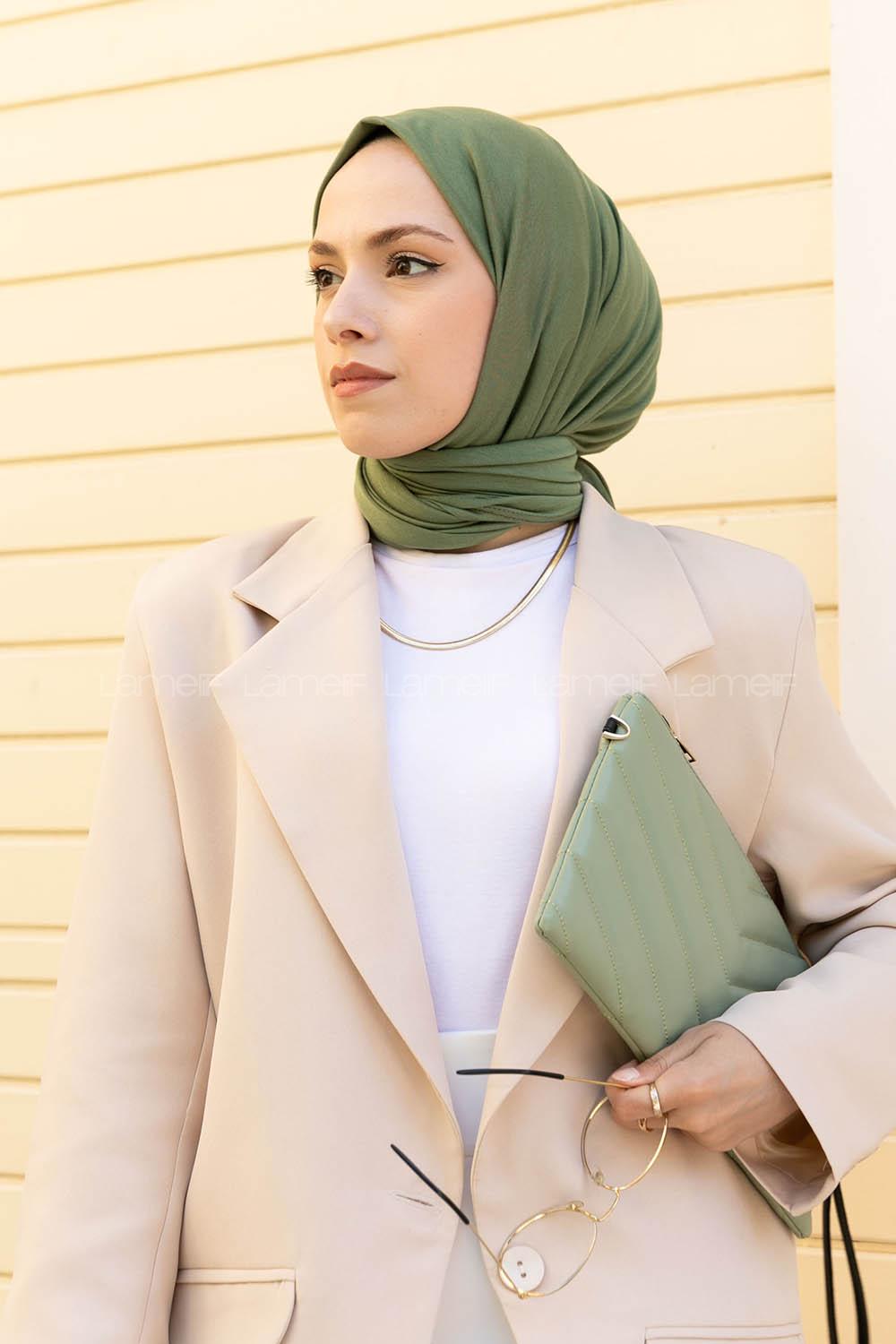 Plum Green Combed Fabric Straight Shawl