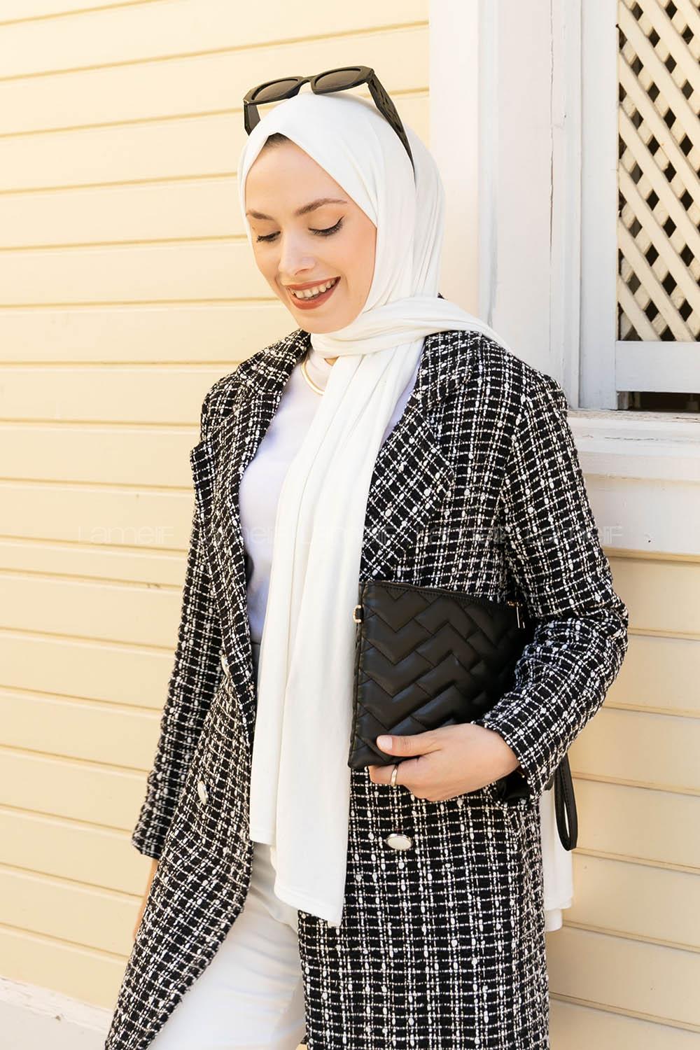 Off White Combed Fabric Straight Shawl