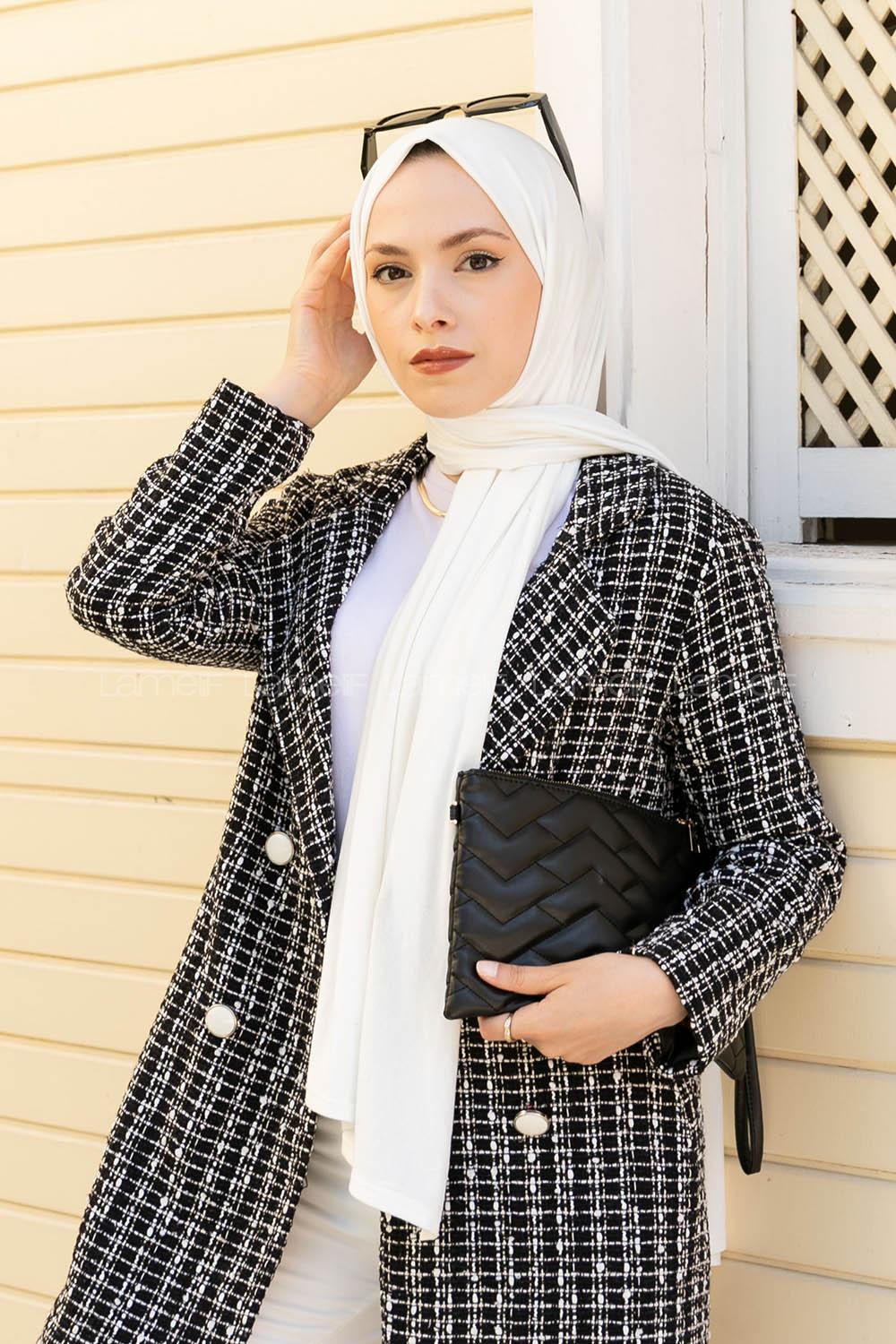 Off White Combed Fabric Straight Shawl