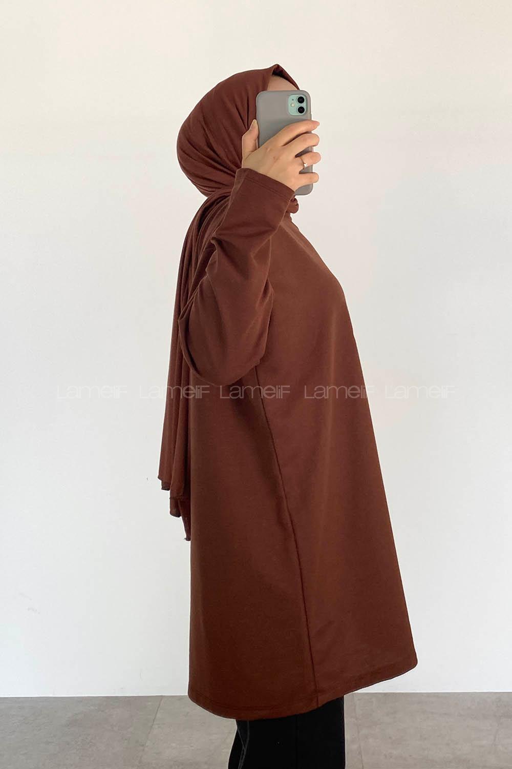 Bitter Brown Medium Crew Neck Long Arm Printed Sweatshirt